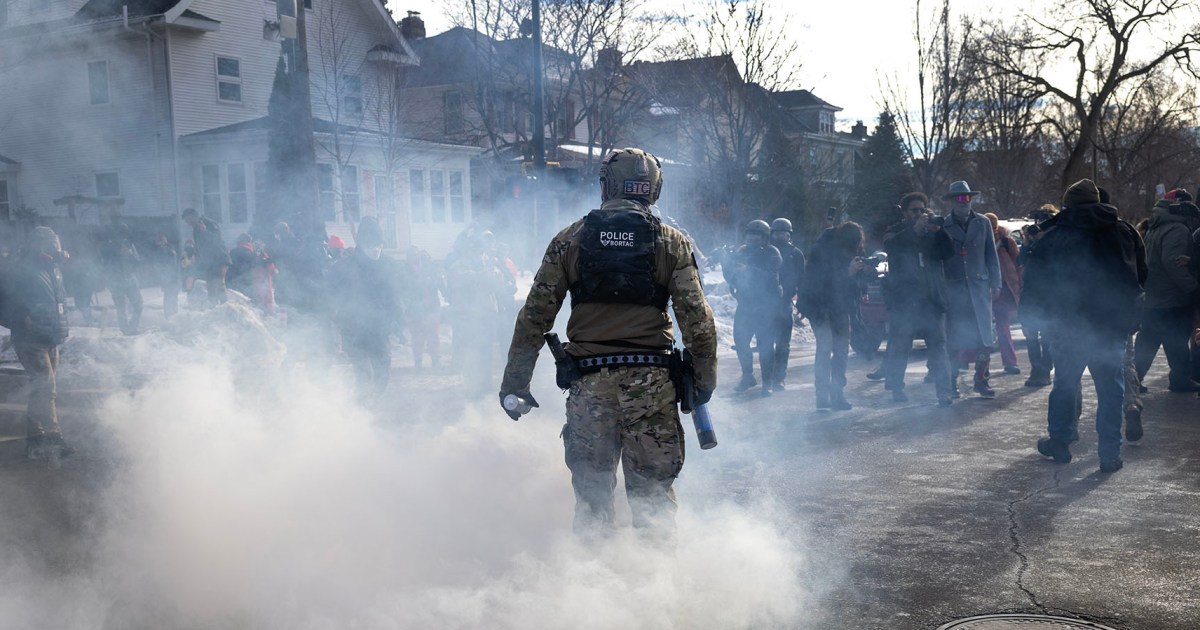 Immigration agents deploy traipse gas, pepper spray in Minneapolis as confrontations with protesters grow