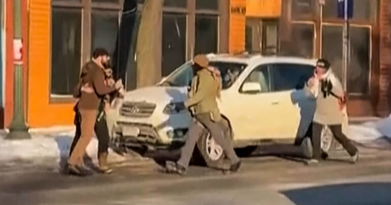 One called it atomize. Some need more files. How policing consultants glimpse the Pretti taking pictures.