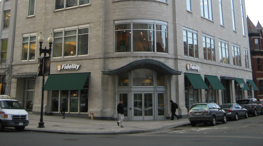 Fidelity Investments Prepares Stablecoin Originate amid Wider Broker Adoption