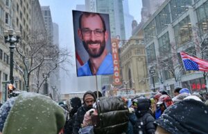 Trump’s ICE tactics drive CEOs to decide on between staying nonetheless and risking White Dwelling backlash Trump’s ICE tactics drive CEOs to decide on between staying nonetheless and risking White Dwelling backlash