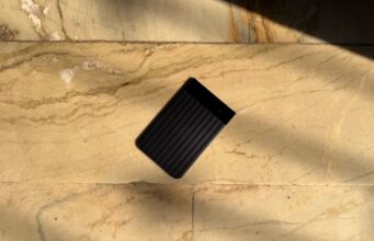 These AI notetaking devices can again you file and transcribe your meetings These AI notetaking devices can again you file and transcribe your meetings