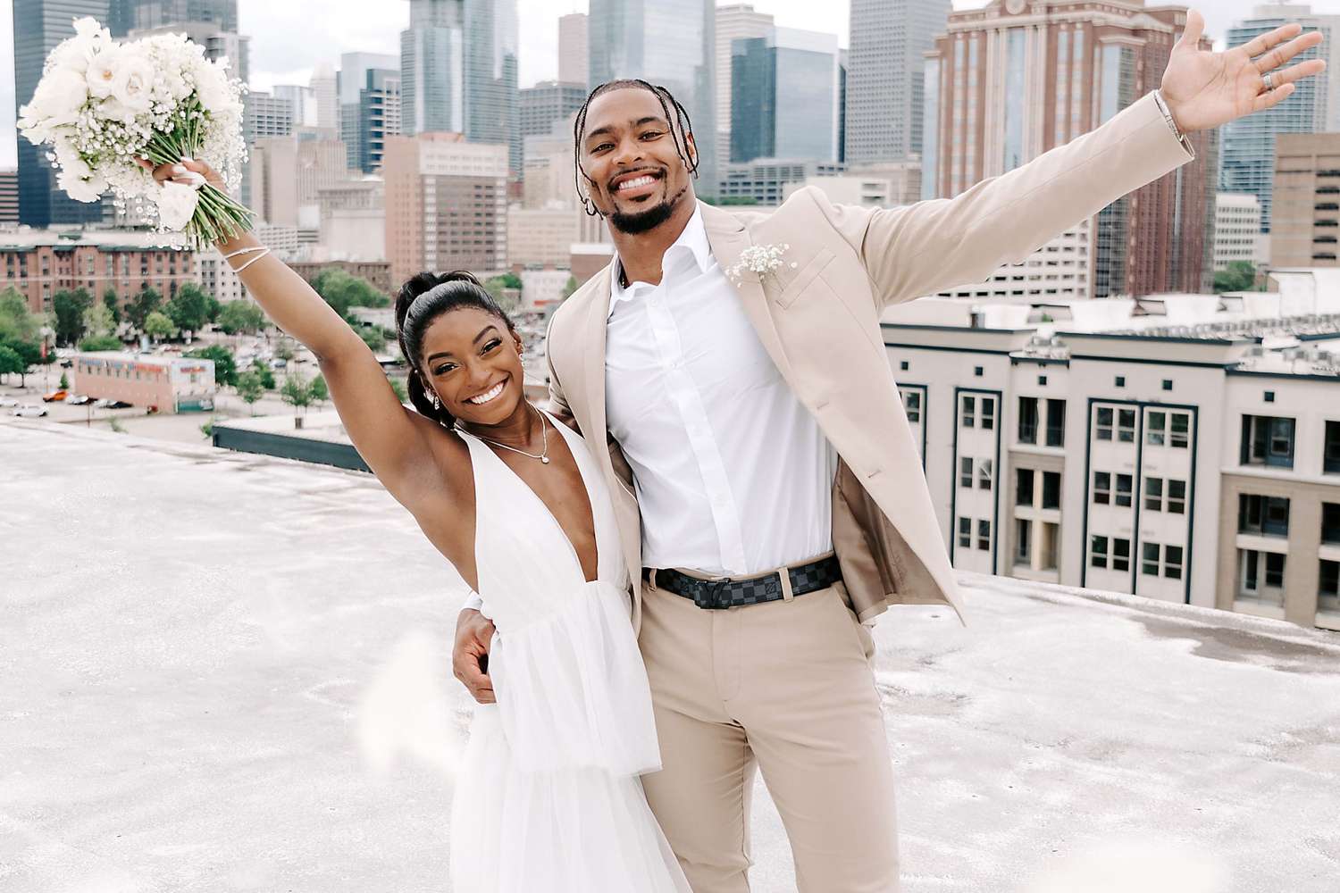 Simone Biles and Jonathan Owens Are Married! Gaze Your entire Photos from the Couple’s Intimate Wedding Simone Biles and Jonathan Owens Are Married! Gaze Your entire Photos from the Couple’s Intimate Wedding