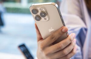 Apple warns iPhone customers to update instrument after mass hacking campaigns Apple warns iPhone customers to update instrument after mass hacking campaigns