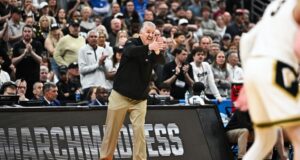 Painter picks up earn No. 500 as Purdue advances Painter picks up earn No. 500 as Purdue advances