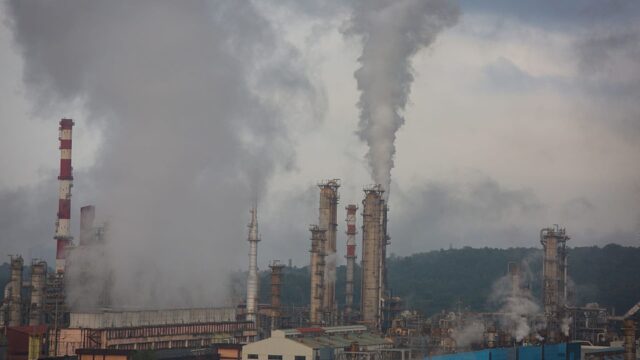 India’s non-public sector growth slows to over 3-year low in March, weighed down by Mideast battle