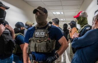 DOJ says it erroneously relied on ICE memo to account for immigration courthouse arrests DOJ says it erroneously relied on ICE memo to account for immigration courthouse arrests