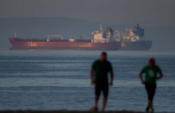 How the massive oil and gas CEOs think the Iran warfare provide disruption will play out How the massive oil and gas CEOs think the Iran warfare provide disruption will play out