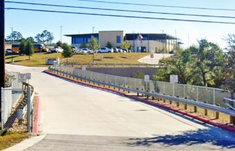 15-year-outdated Texas student shoots teacher at highschool, then dies at scene 15-year-outdated Texas student shoots teacher at highschool, then dies at scene