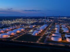 Oil costs extend gains as Trump reaffirms Tuesday closing date for bombarding Iran’s vitality vegetation, bridges Oil costs extend gains as Trump reaffirms Tuesday closing date for bombarding Iran’s vitality vegetation, bridges