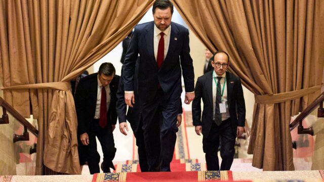 Vance heads encourage to the U.S. without placing a take care of Iran to bring an cease to the battle