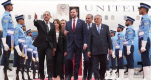 Historic US-Iran teach talks delivery in Pakistan as battle’s fragile ceasefire holds Historic US-Iran teach talks delivery in Pakistan as battle’s fragile ceasefire holds