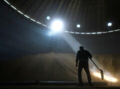 Midwest soybean farmers are squeezed extra by tariffs and Iran battle Midwest soybean farmers are squeezed extra by tariffs and Iran battle