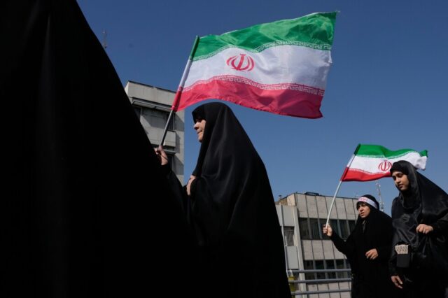 IRAN: STRAIT CLOSED AGAIN