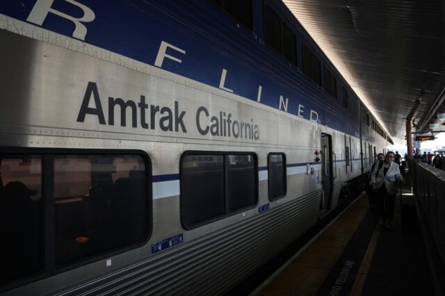 Amtrak weighs making it more easy to carry weapons on all of its trains regardless of WHCA dinner assault
