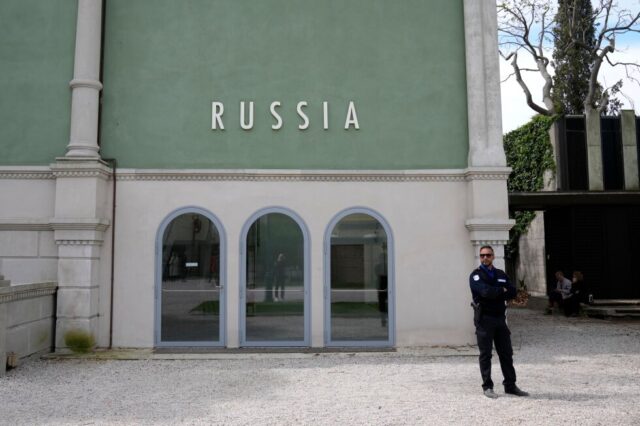 The Entire Venice Biennale Jury Has Resigned