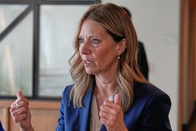 COVID-19 pandemic’s lengthy shadow creeps into flee for Ohio governor