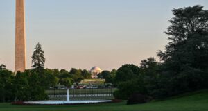 Secret Provider says it shot a man shut to the White House who allegedly fired toward officers Secret Provider says it shot a man shut to the White House who allegedly fired toward officers