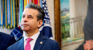 Trump weighs firing Dr. Marty Makary as FDA chief Trump weighs firing Dr. Marty Makary as FDA chief
