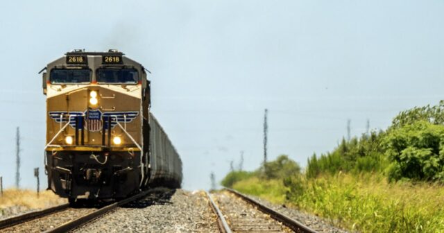 6-other-folks-found-slow-internal-cargo-practice-boxcar-in-texas.jpg 6 other folks found slow internal cargo practice boxcar in Texas