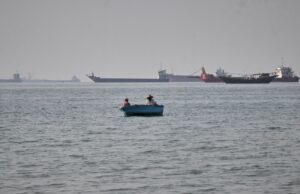 Ship is reported seized off the soar of the UAE and is heading toward Iran Ship is reported seized off the soar of the UAE and is heading toward Iran