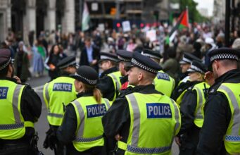 London police out in force to take care of rival rallies and a soccer final London police out in force to take care of rival rallies and a soccer final