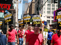 Long Island Rail Avenue strike creates manic Monday commute as negotiators return to the table Long Island Rail Avenue strike creates manic Monday commute as negotiators return to the table