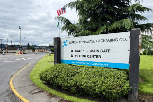 Loads of injured in tank implosion at Washington pulp and paper mill