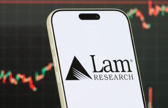 Top Wall Avenue analysts explore sturdy boost capacity in these 3 shares Top Wall Avenue analysts explore sturdy boost capacity in these 3 shares