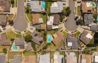 Sellers are pulling homes off the market at the quickest tempo since 2020 Sellers are pulling homes off the market at the quickest tempo since 2020