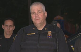 Finally 12 shot shut to Ohio pageant, gunmen easy at big Finally 12 shot shut to Ohio pageant, gunmen easy at big
