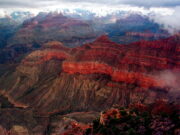 3 hikers die of apparent heat sickness in the Huge Canyon 3 hikers die of apparent heat sickness in the Huge Canyon