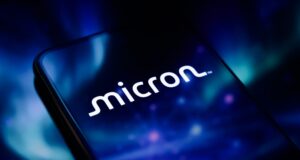 Micron falls 5% in premarket, paring earlier positive components amid tech rout Micron falls 5% in premarket, paring earlier positive components amid tech rout