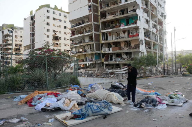 Desperation mounts in Venezuela as quake loss of life toll rises to 1,430…
