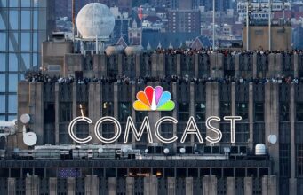 Comcast to interrupt up into two companies, wander off NBCUniversal and Sky Comcast to interrupt up into two companies, wander off NBCUniversal and Sky