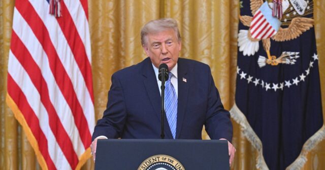 trump-questions-election-integrity-and-lettuce-vendor-investigated-over-diarrhea-bug-6a5bd286f0a36.jpg Trump questions election integrity and lettuce vendor investigated over diarrhea bug: Morning Rundown