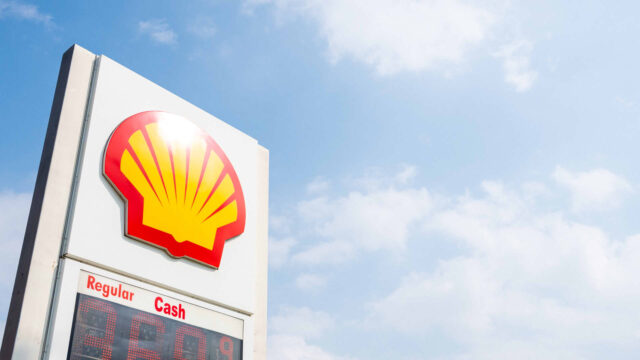 Shell posts supreme quarterly profit in four years as Iran battle boosts oil and gasoline prices