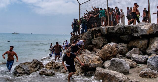 50000-unhealthy-into-spanish-territory-in-deadly-border-scoot.jpg 50,000 unhealthy into Spanish territory in deadly border scoot