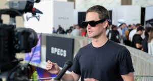 Snap CEO sidesteps Specs preorder questions about Q2 earnings call Snap CEO sidesteps Specs preorder questions about Q2 earnings call