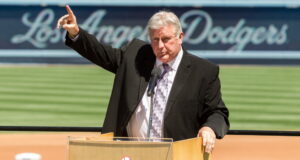 Tommy John, pioneer of elbow surgical treatment and MLB pitcher with 288 wins, uninteresting at 83 Tommy John, pioneer of elbow surgical treatment and MLB pitcher with 288 wins, uninteresting at 83