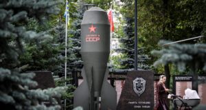 Nukes all around? A fraying U.S. nuclear umbrella is pushing allies to weigh protection suggestions, elevating worry of a proliferation cascade Nukes all around? A fraying U.S. nuclear umbrella is pushing allies to weigh protection suggestions, elevating worry of a proliferation cascade